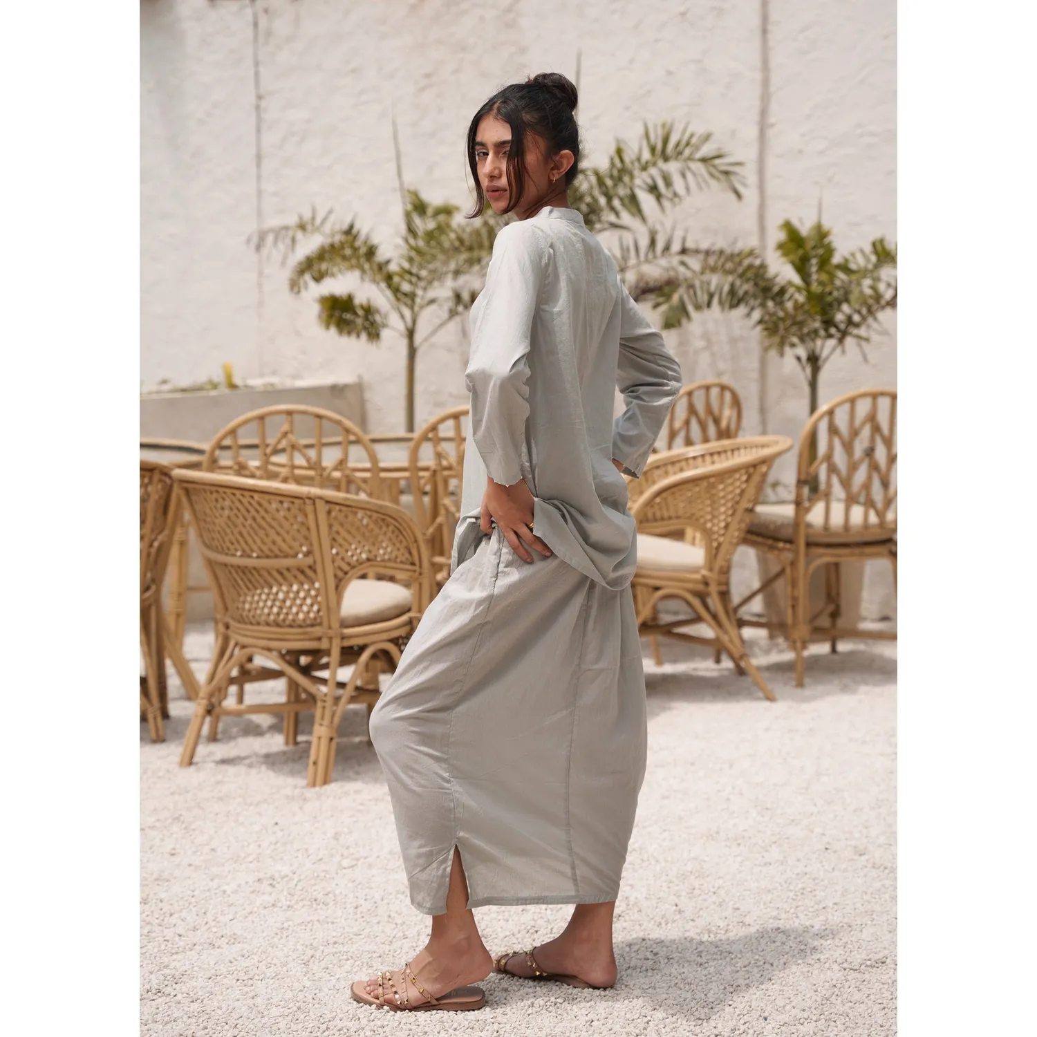 Our Dve Capsule 12 completo donna grigio top e pantalone