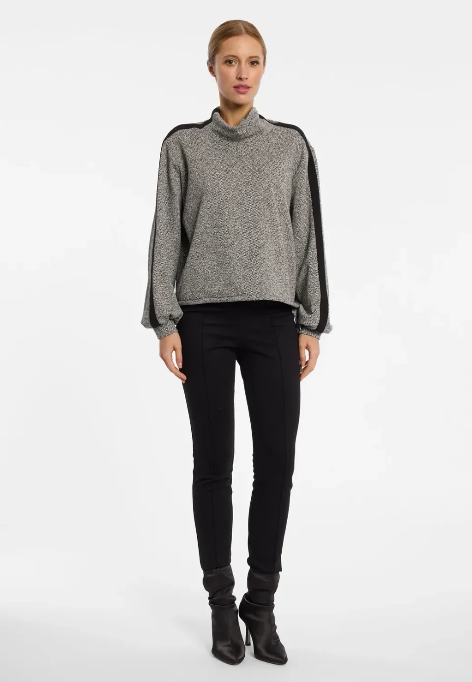 Ana Alcazar Efilaria maglione tweed collo a scialle nero