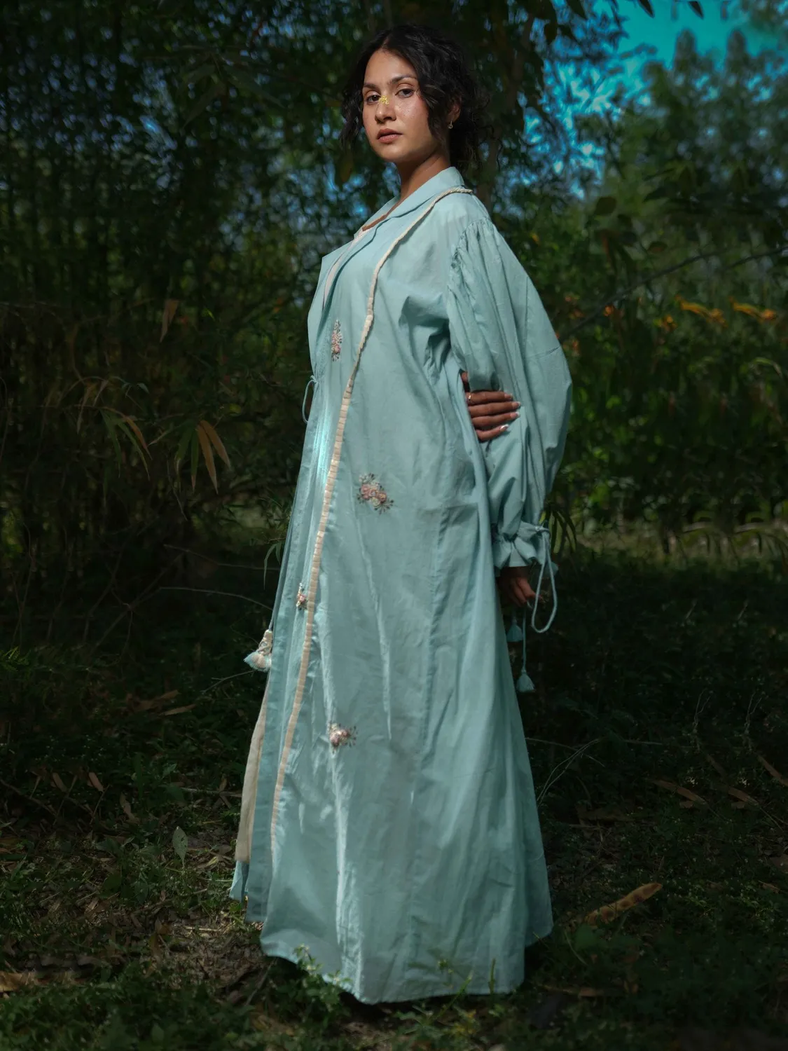 Our Dve Charmaine completo abito e giacca blu beige cotone
