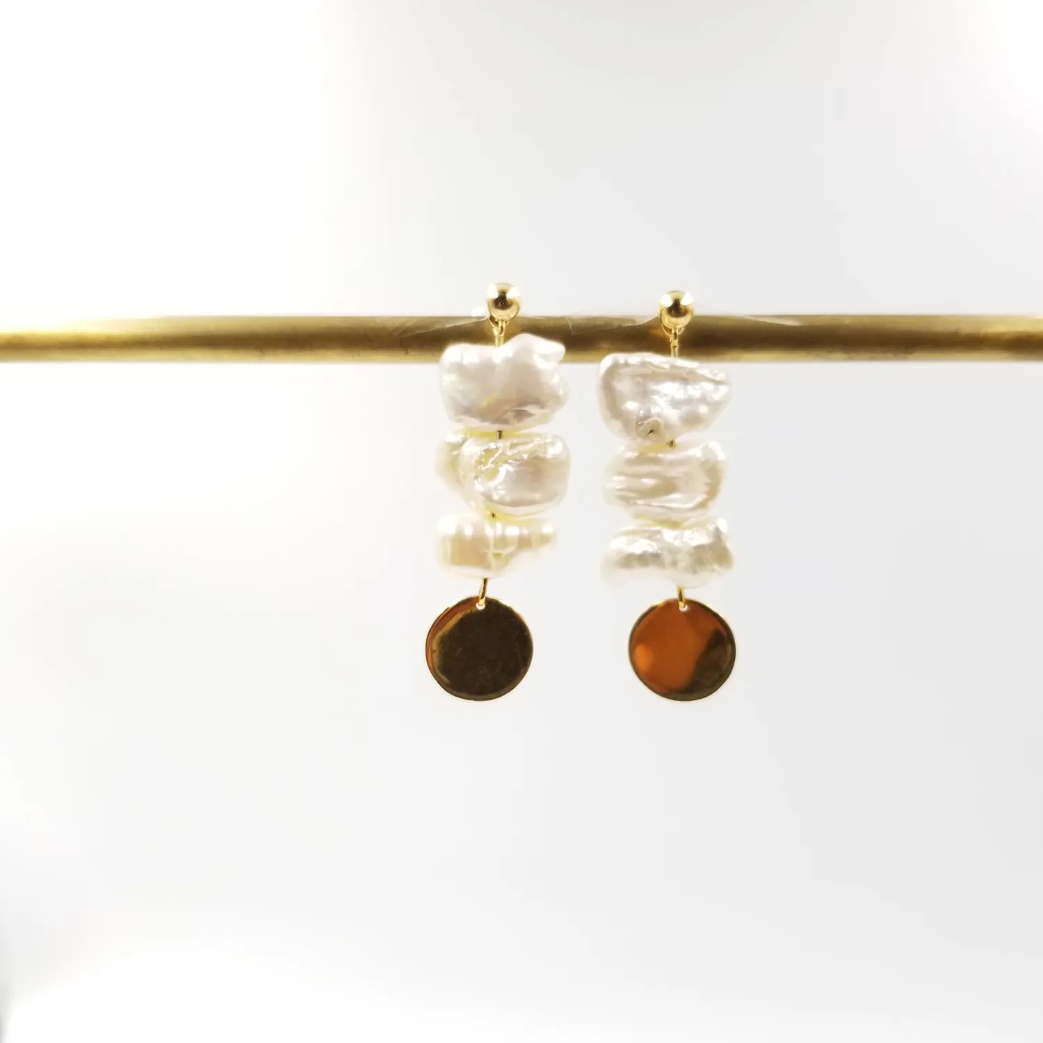 Our Dve Stack Pearl orecchini perla oro 18k