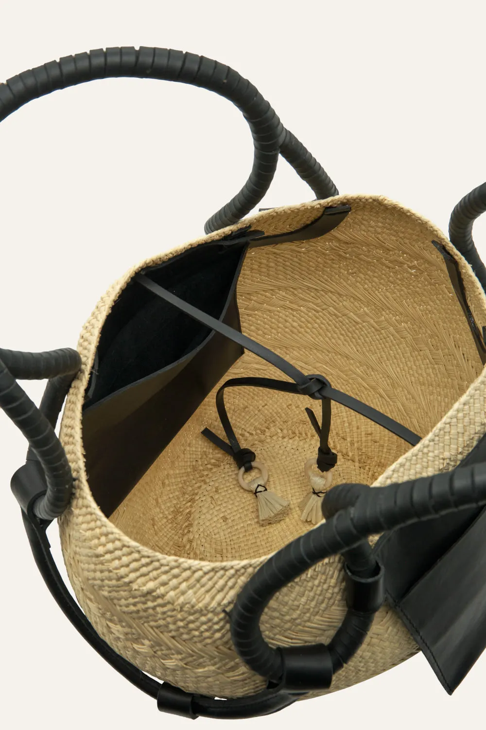 Johanna Ortiz Add Some Power borsa paglia ecru nera