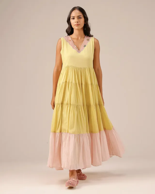 Our Dve Melon Muse Dress abito giallo ocra