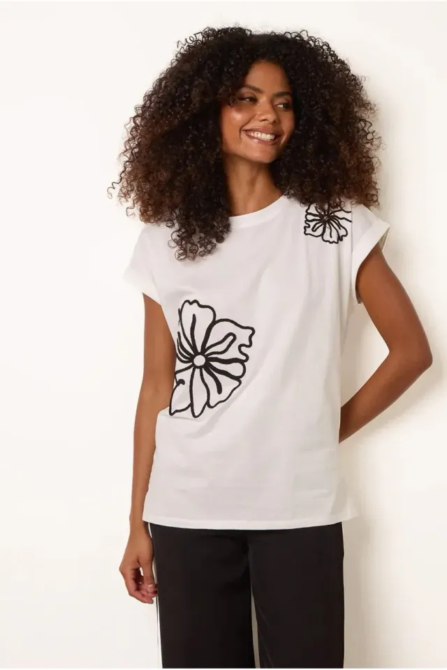 Blue Vanilla t-shirt ricamo floreale avorio S/M