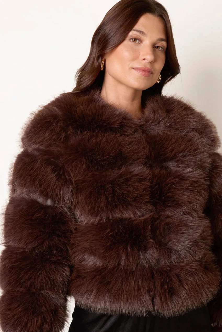 Blue Vanilla Faux Fur cappotto corto cioccolato pelo sintetico