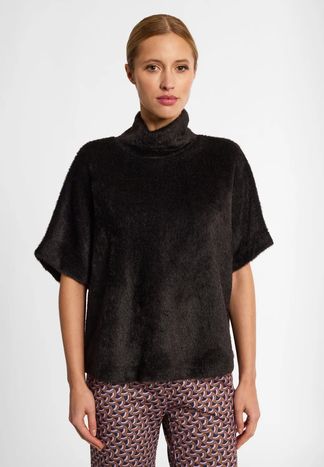 Ana Alcazar Enirys maglione peluche nero corto