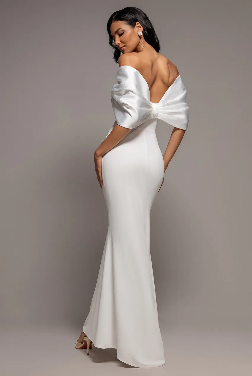 Goddiva Off Shoulder Satin Bow abito maxi bianco scuba