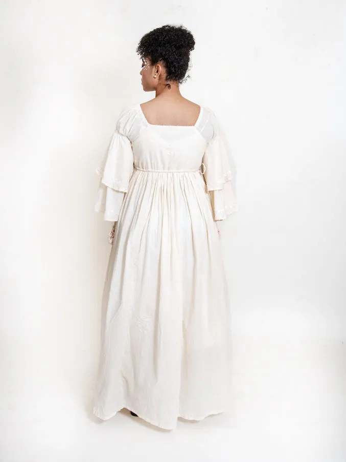 Our Dve Dolph Dress abito beige linea impero ricamato