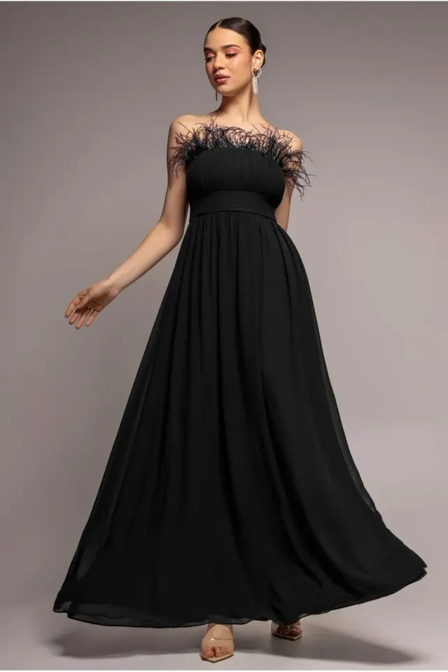 Goddiva abito maxi chiffon nero senza spalline piuma