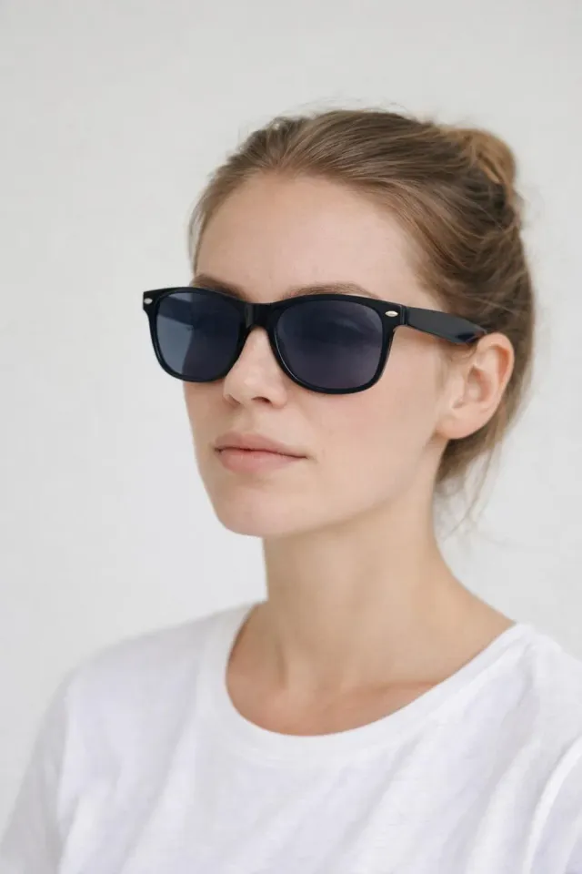 SVNX Classic Wayfarer occhiali da sole neri protezione UV400