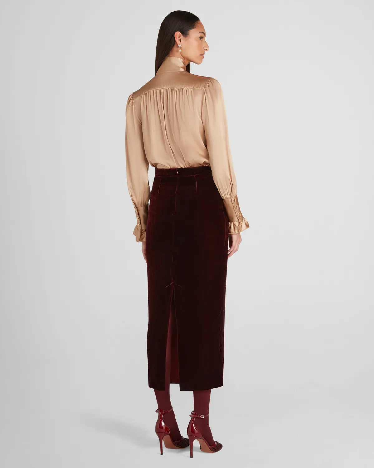 Violante Nessi Shea gonna velluto di seta bordeaux