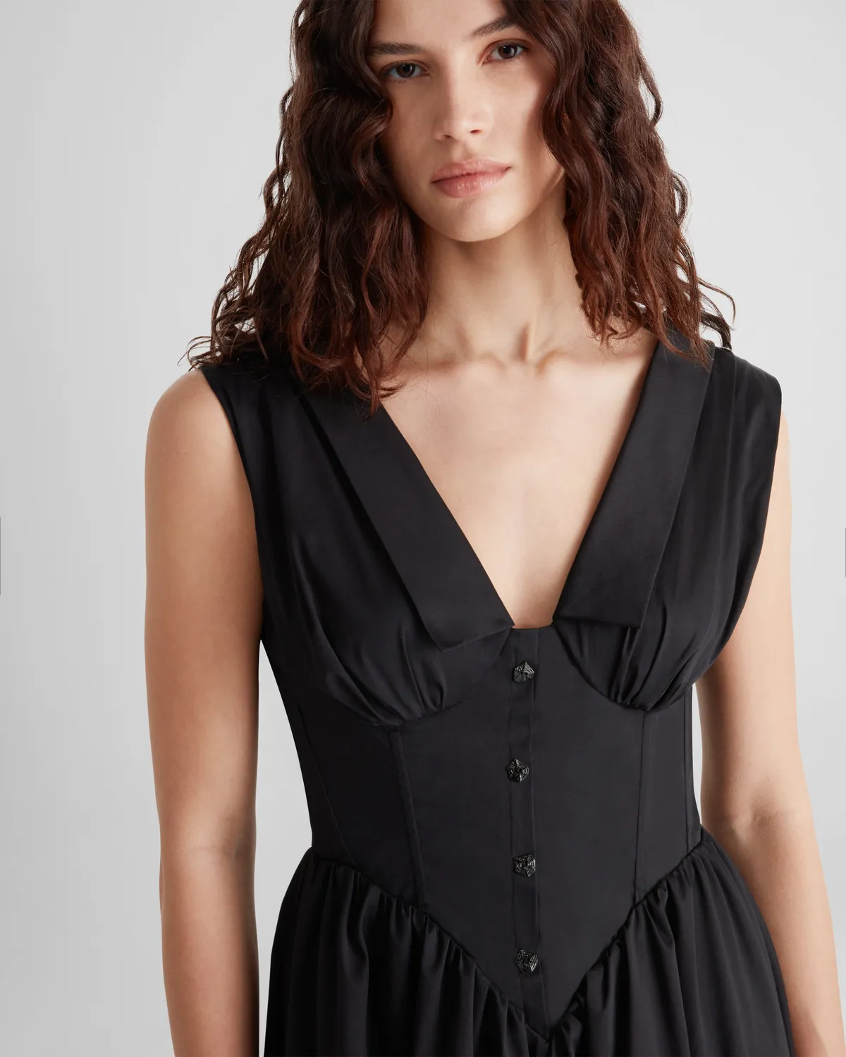 Violante Nessi Santos abito lungo nero corsetto