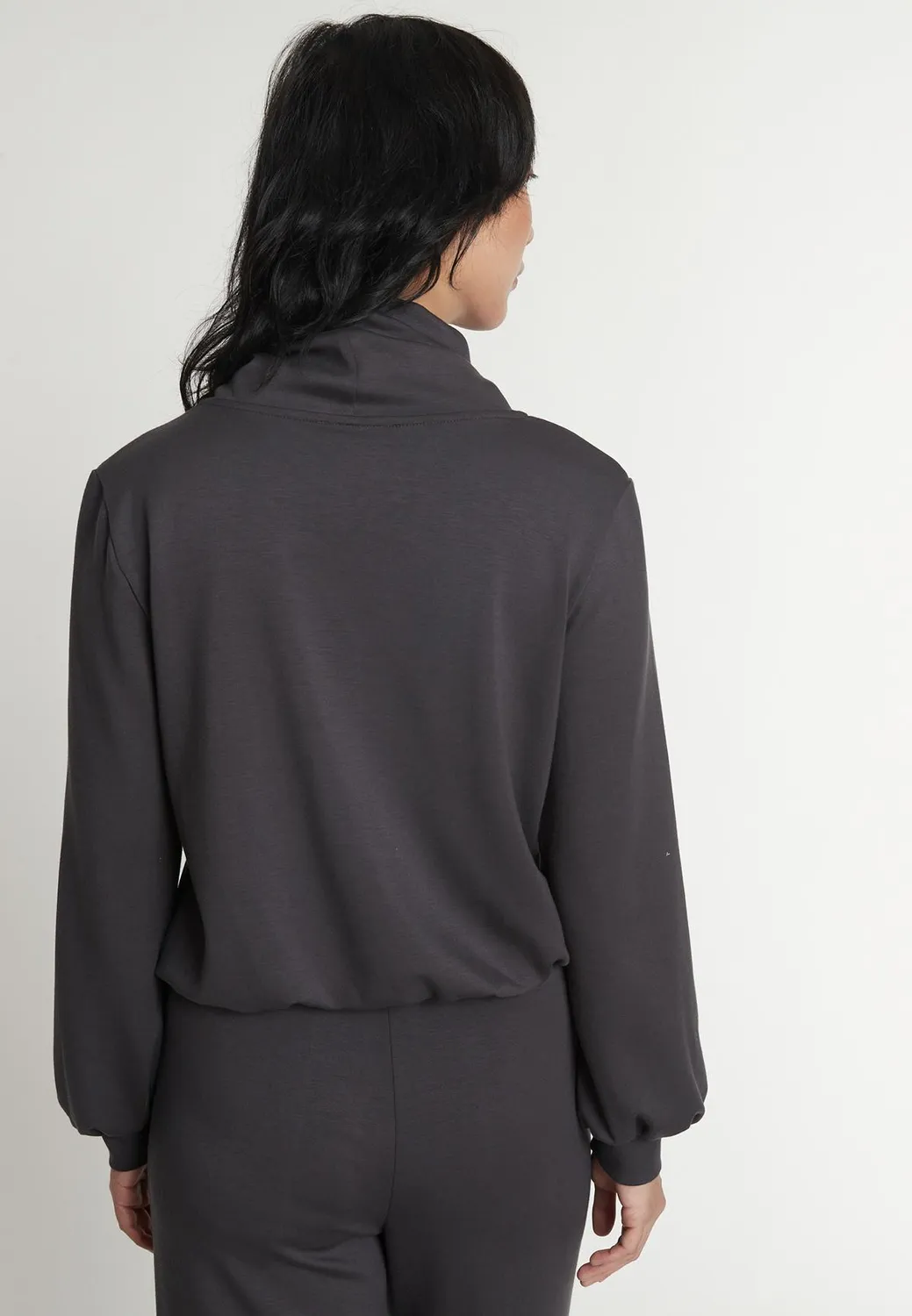 Ana Alcazar Iresa top collo alto grigio