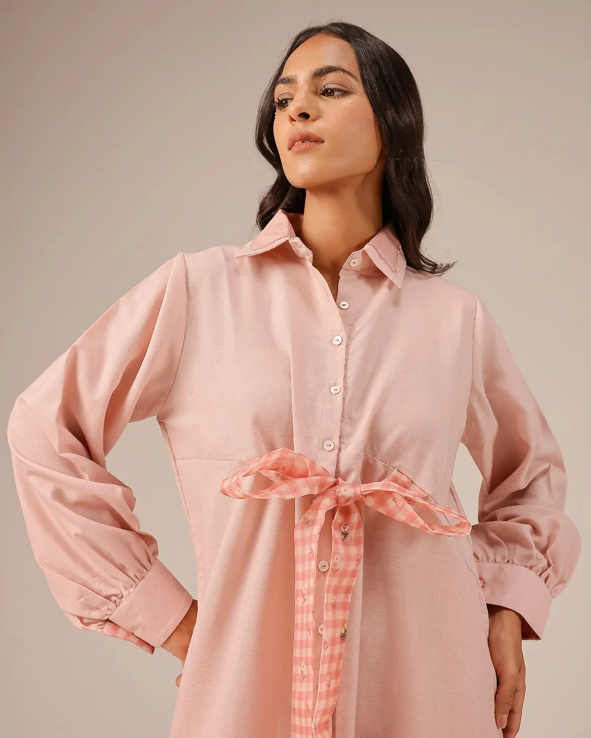 Our Dve Hibiscus abito midi rosa camicia lino cintura