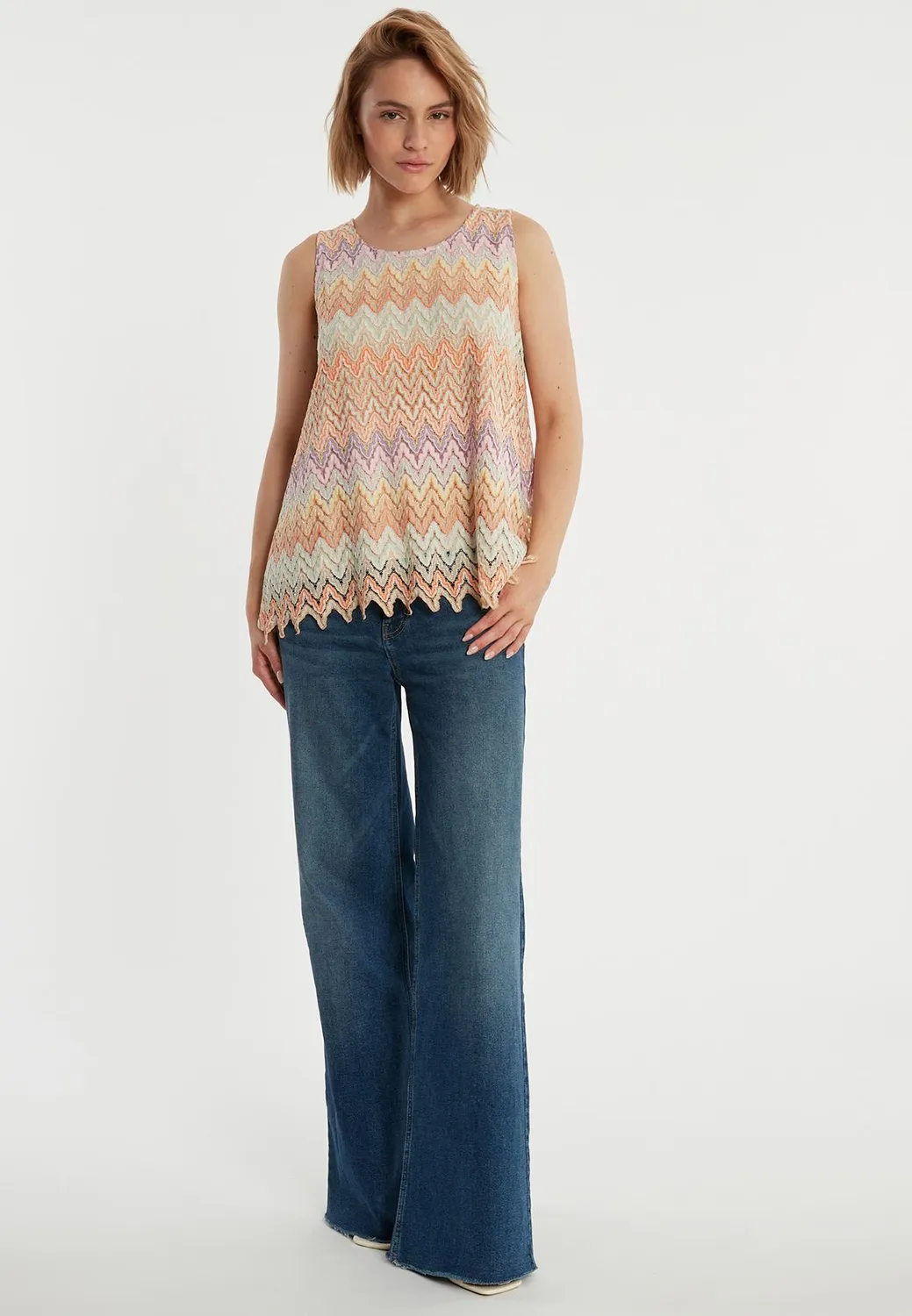 Ana Alcazar Zecina top in maglia zigzag