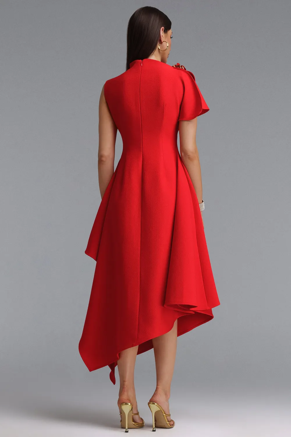 Bella Barnett Weren abito maxi rosso scollo alto asimmetrico