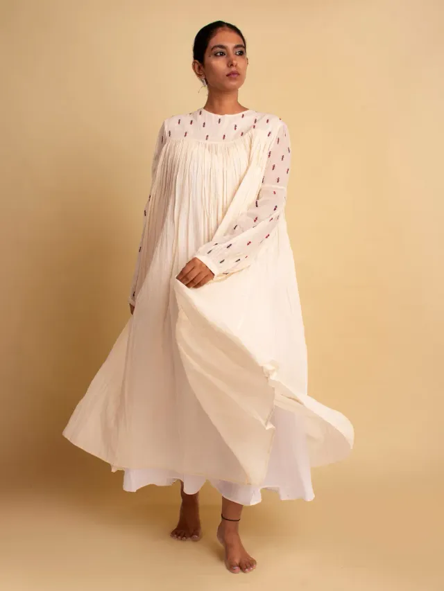 Our Dve Reba Dress abito beige cotone ricamato