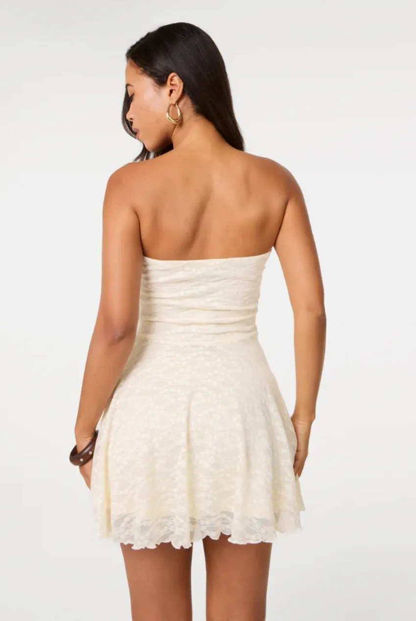 Pink Vanilla Lace Mini abito pizzo crema asimmetrico