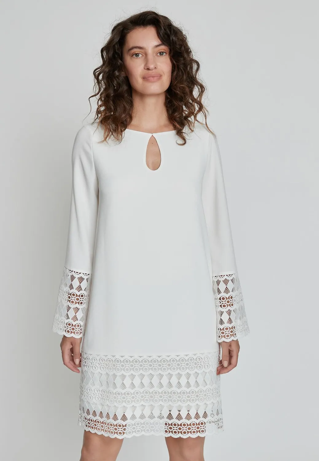 Ana Alcazar Kabale abito tunica pizzo cut-out