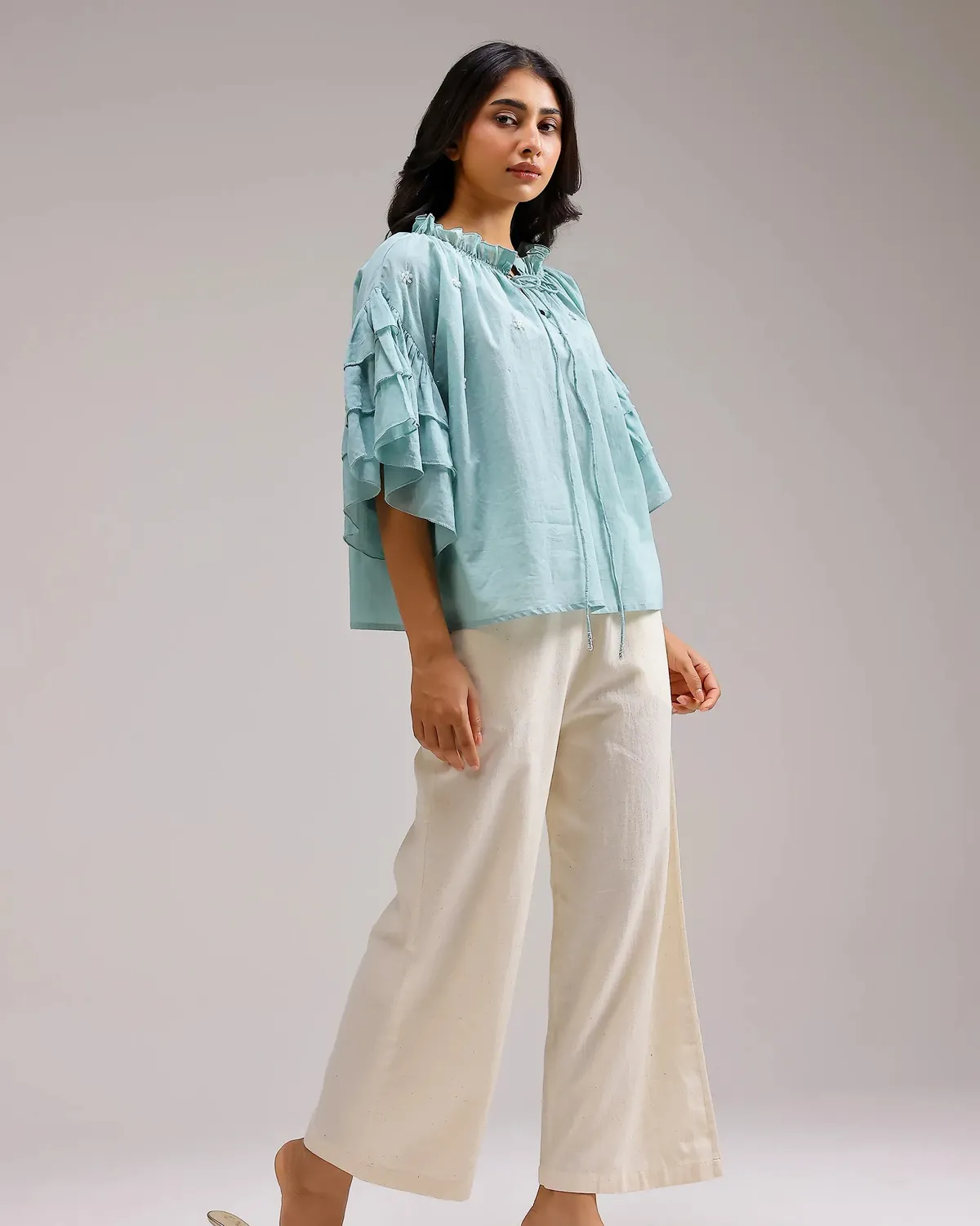 Our Dve Whisper Ruffle Top menta ricamato cotone
