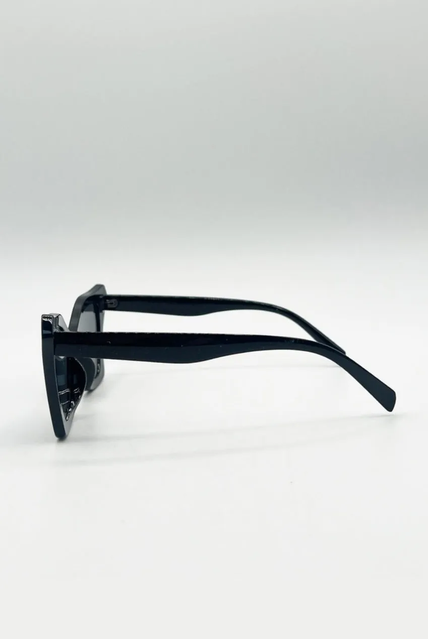 SVNX Cat-Eye SG2510802 occhiali da sole neri oversize UV400