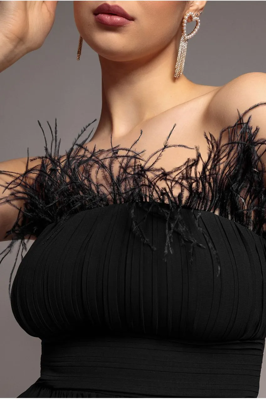 Goddiva abito maxi chiffon nero senza spalline piuma