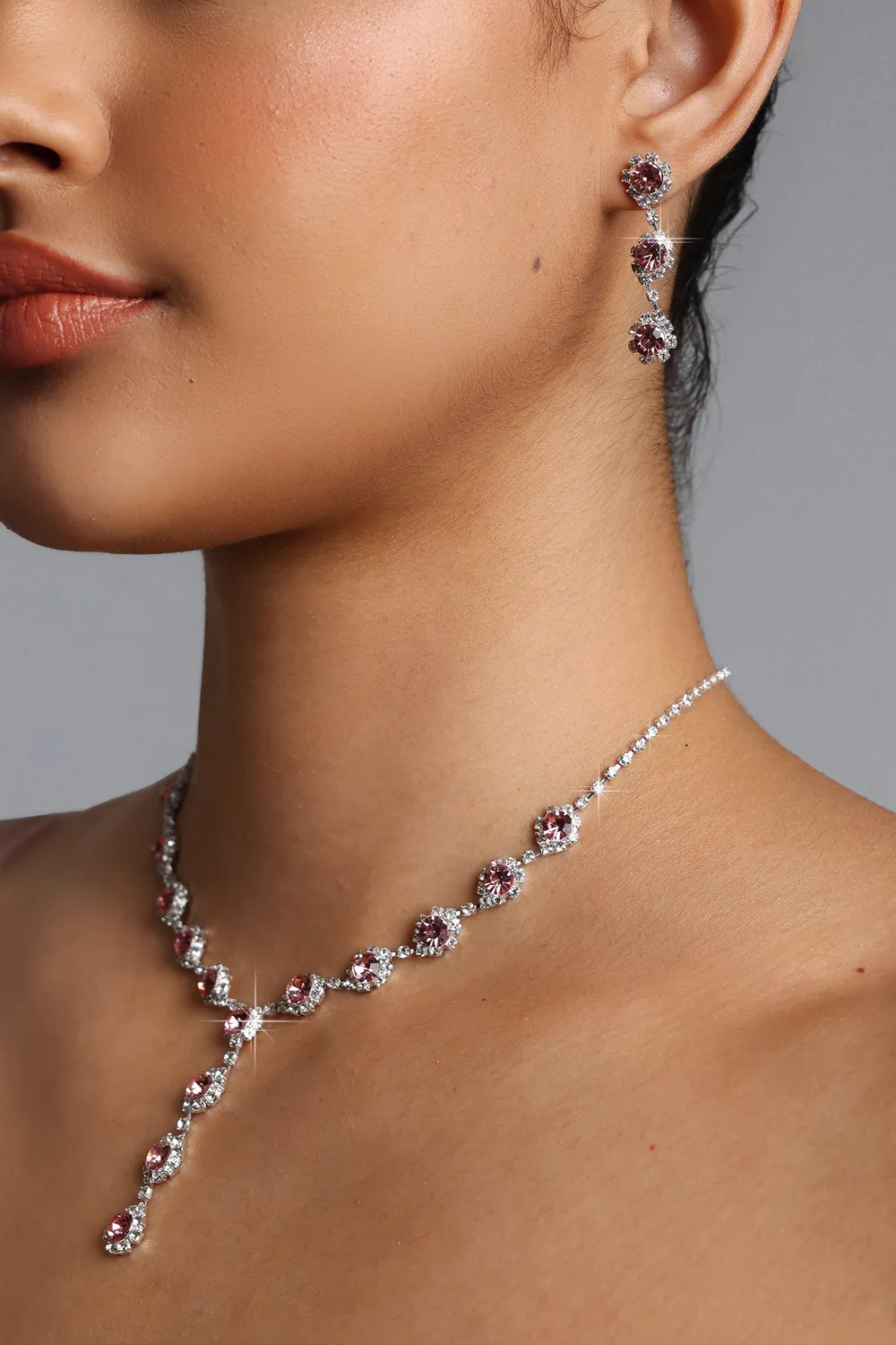 Bella Barnett Uri parure rosa cristalli a Y