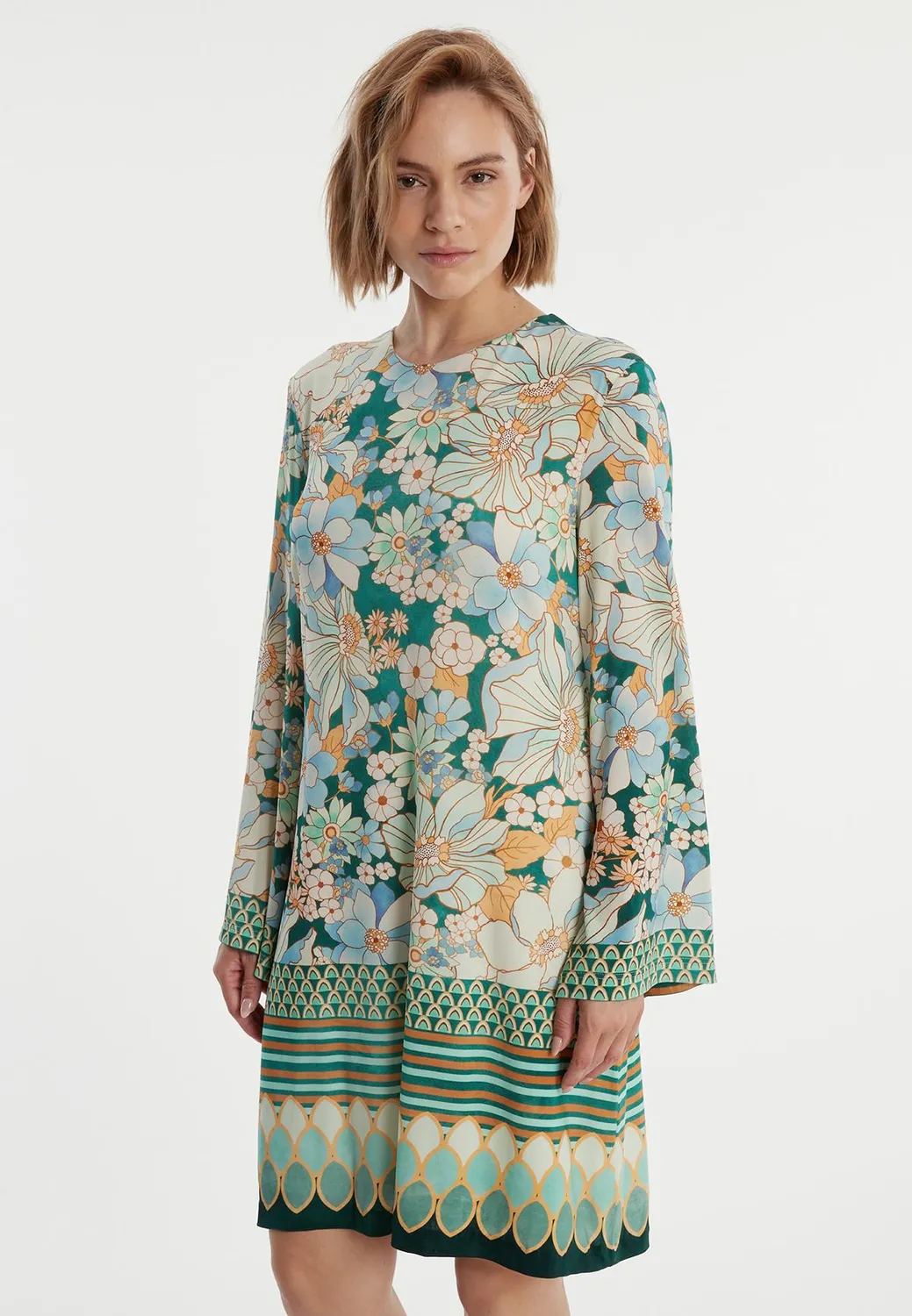 Ana Alcazar Pernosia abito tunica verde jersey floreale