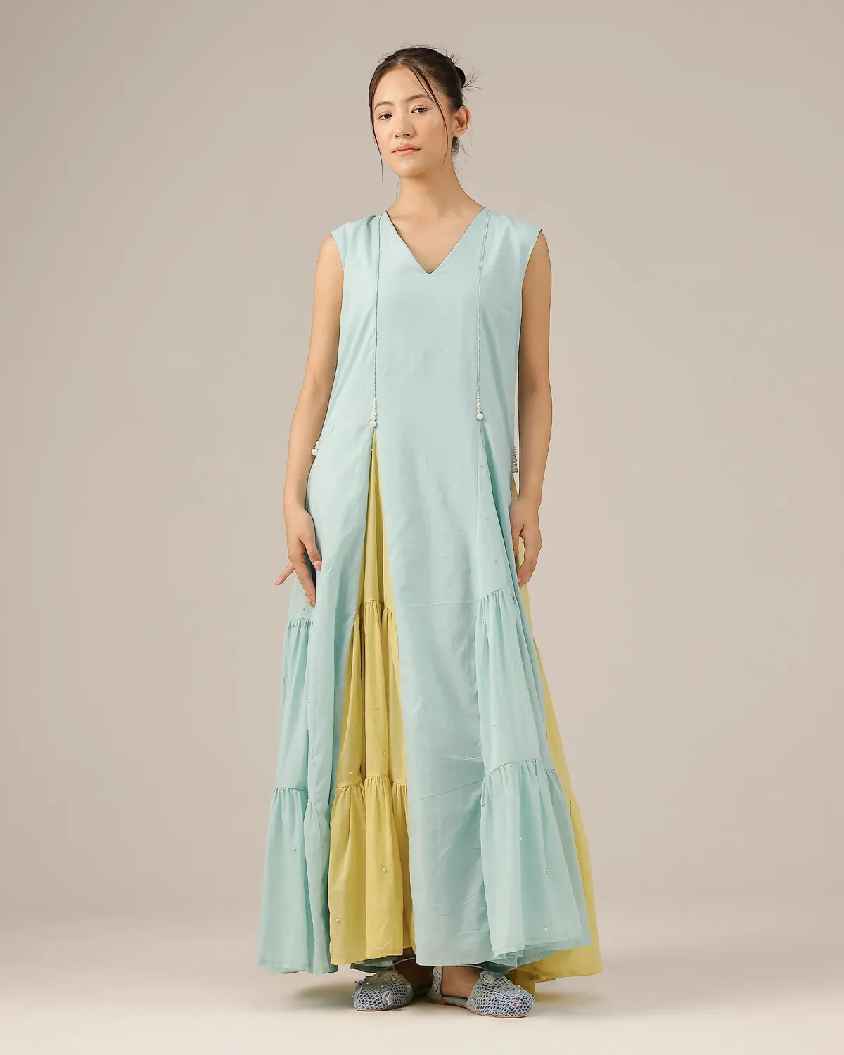 Our Dve Blush Pearl tailleur giacca abito blu cotone perle
