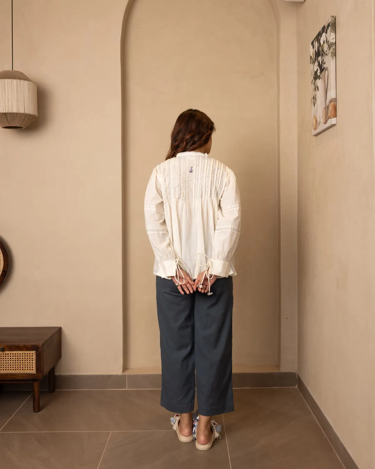Our Dve Brig completo beige camicia perle cotone