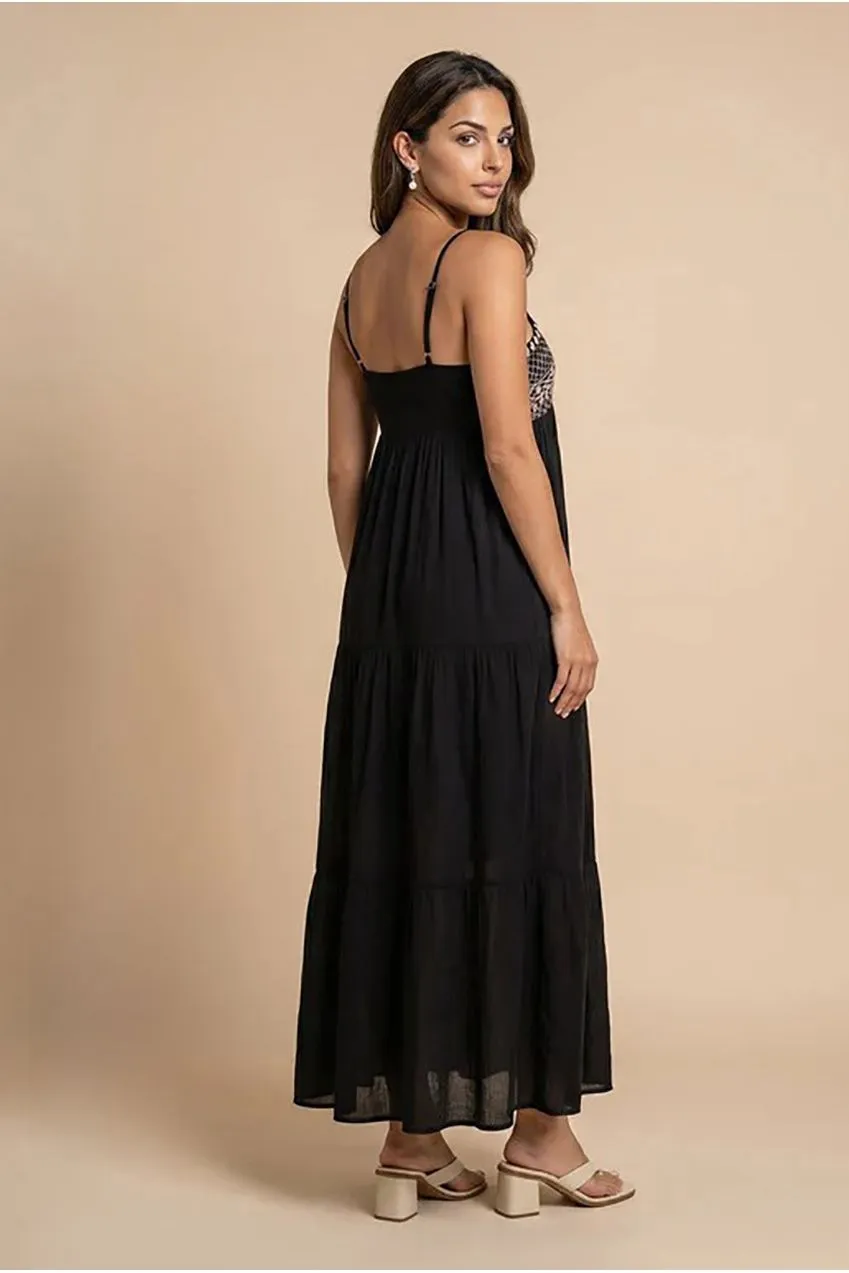 Urban Bliss Embroidery Panel abito garza nero maxi ricamato