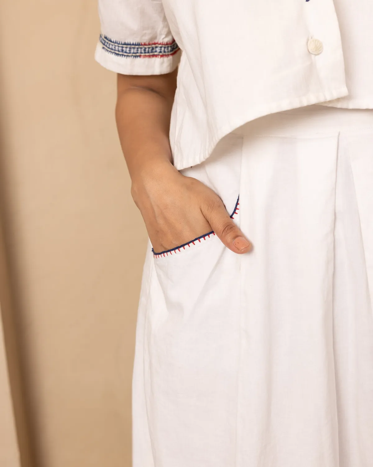 Our Dve Harbor completo top gonna beige in cotone