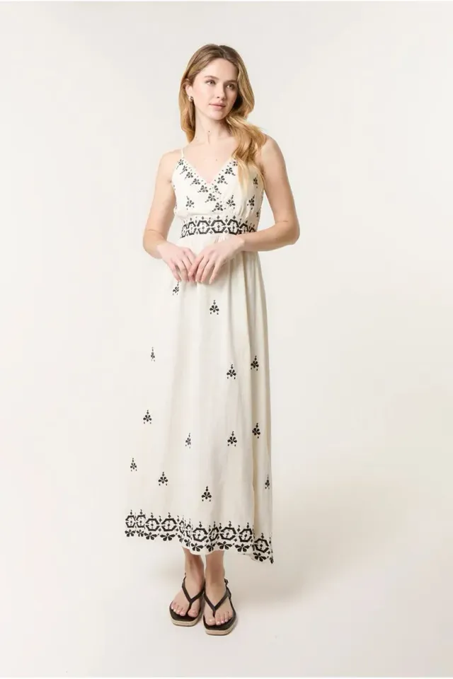 Blue Vanilla Embroidered abito maxi avorio lino