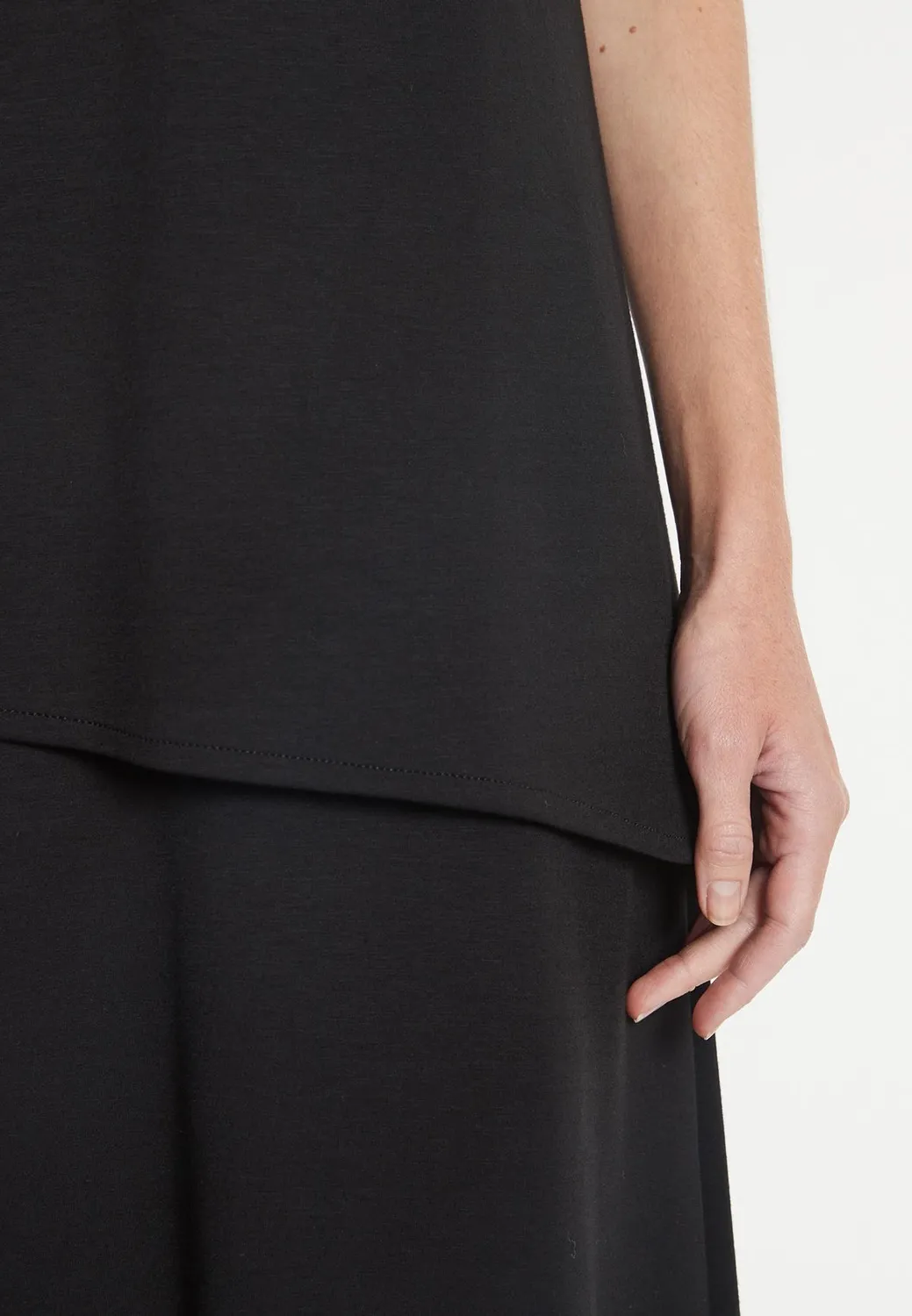 Ana Alcazar Hedi abito midi nero collo alto