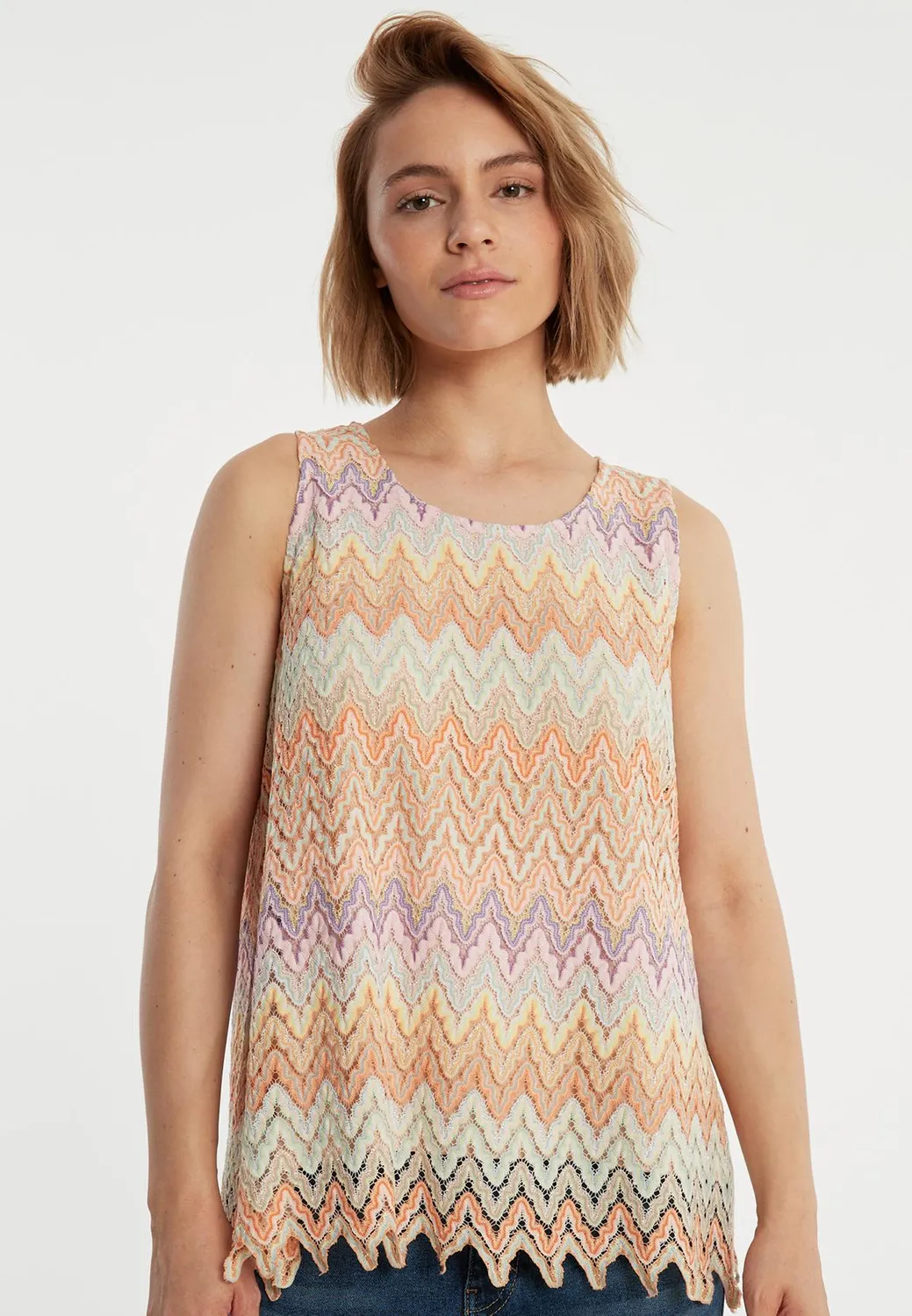 Ana Alcazar Zecina top in maglia zigzag