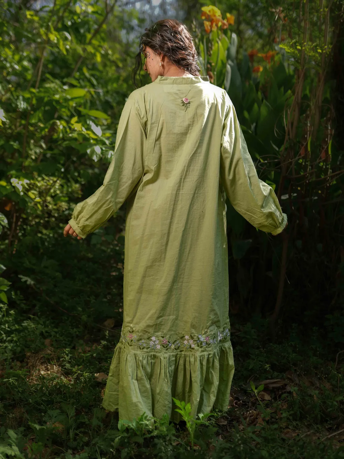 Our Dve Raphael Dress abito verde ricamo floreale