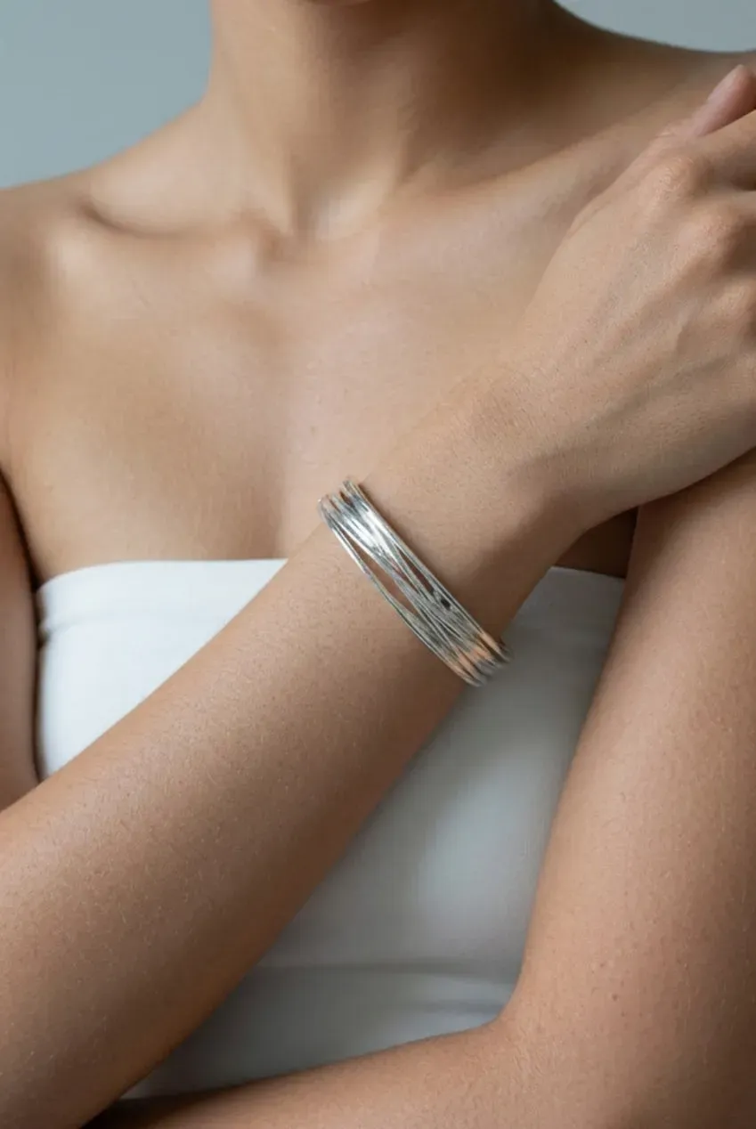 Uchi & Soto Nami bracciale bangle argento twist taglia unica