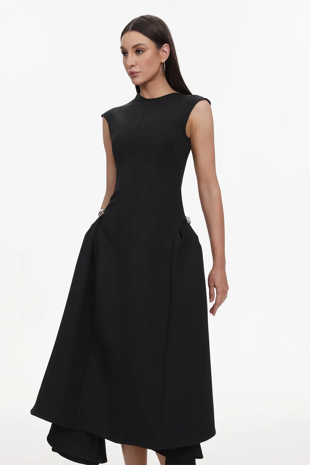 Bella Barnett Paca Choker abito maxi nero smanicato