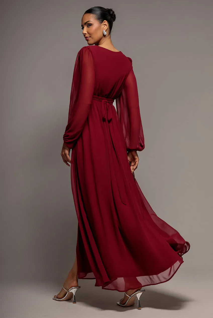Goddiva Wrap Front Slit abito maxi berry chiffon spacco