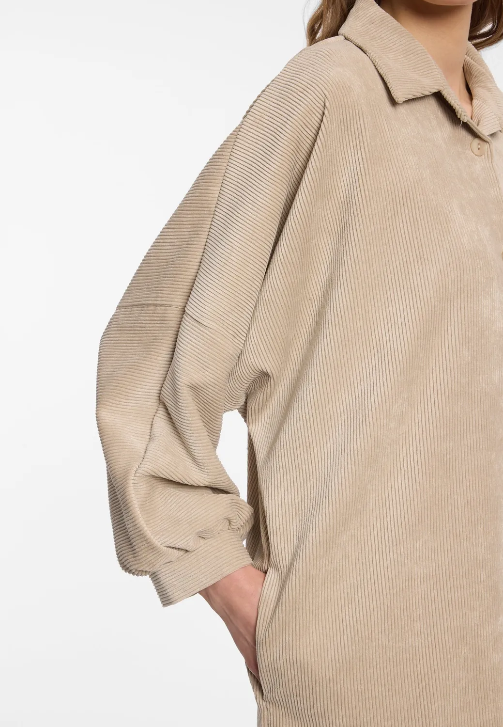 Ana Alcazar Endesis chemisier velluto beige oversize