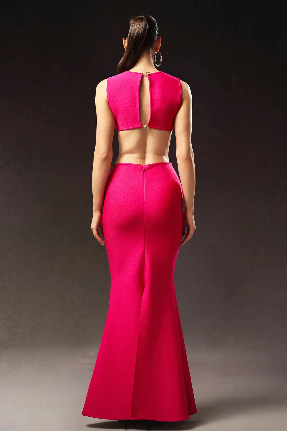 Bella Barnett Tinnie abito lungo fascia rosa cipria bandage