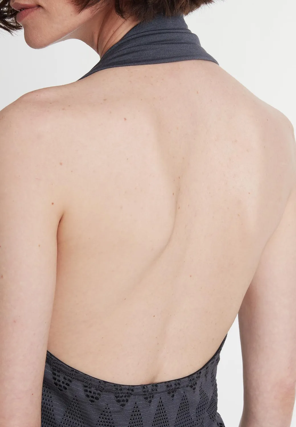 Ana Alcazar Pisea abito pizzo antracite collo halter
