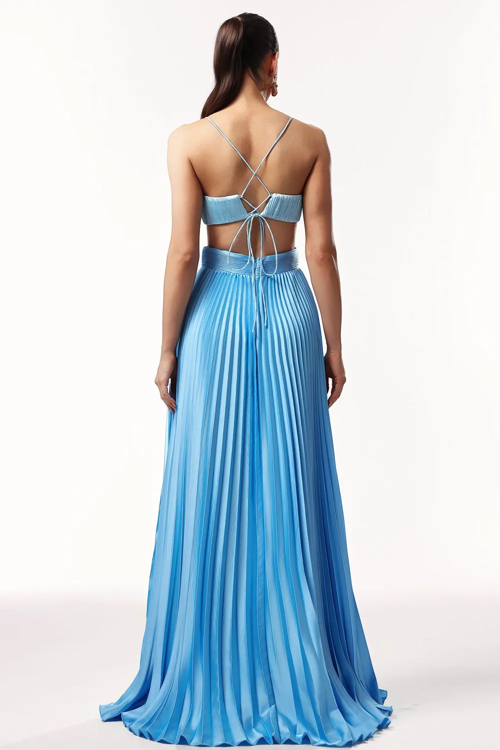 Bella Barnett Moua abito maxi blu satin smanicato pieghe