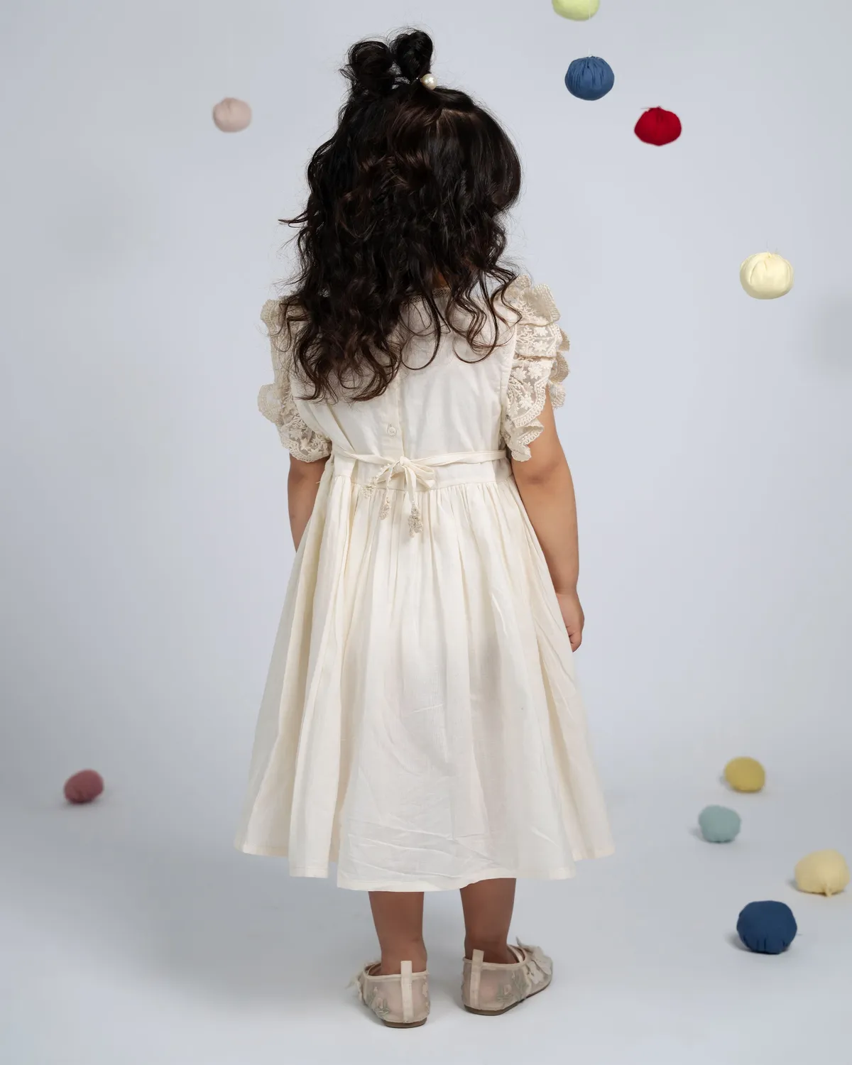 Our Dve Rosie abito bambina beige cotone