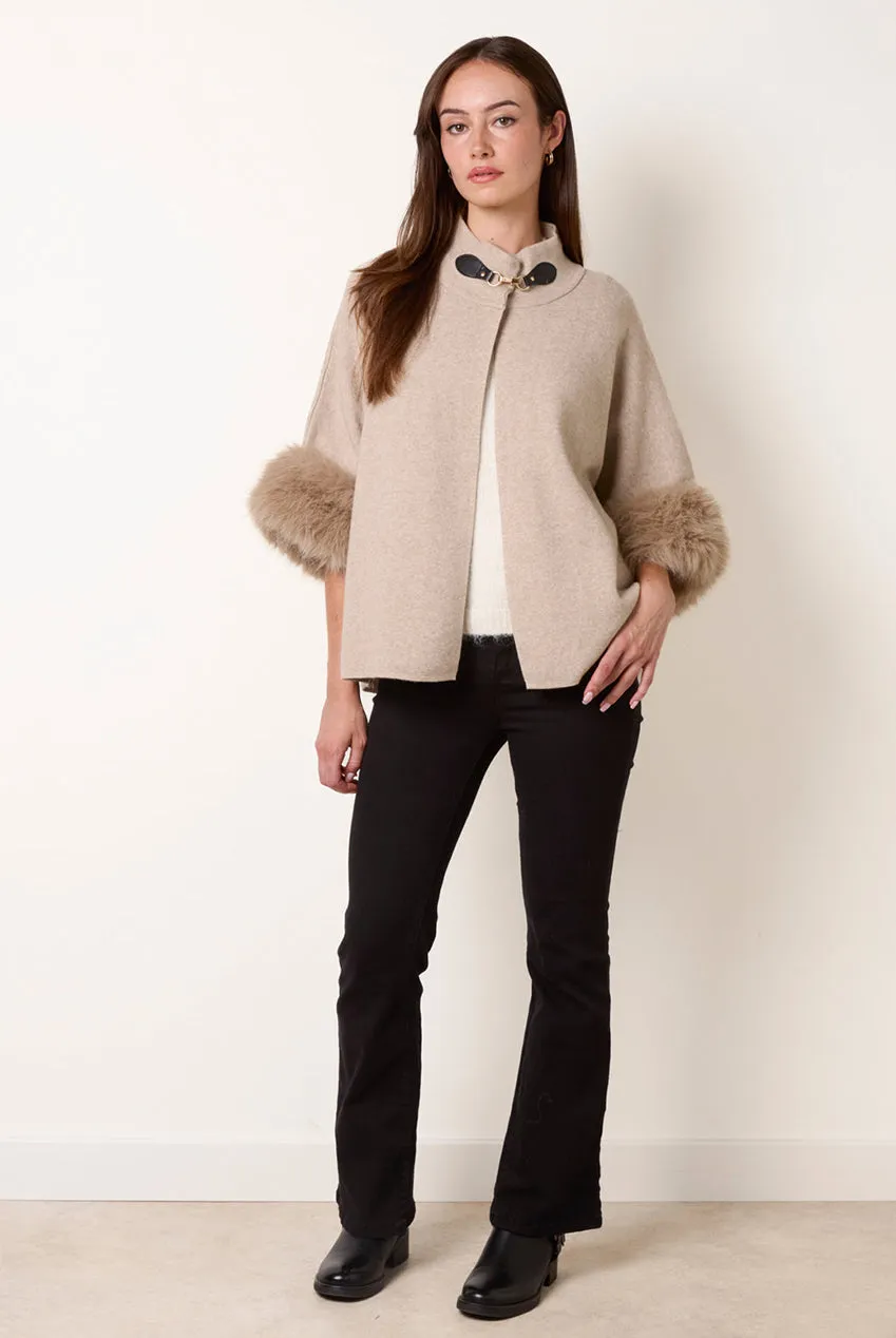 Blue Vanilla Faux Fur poncho beige collo alto