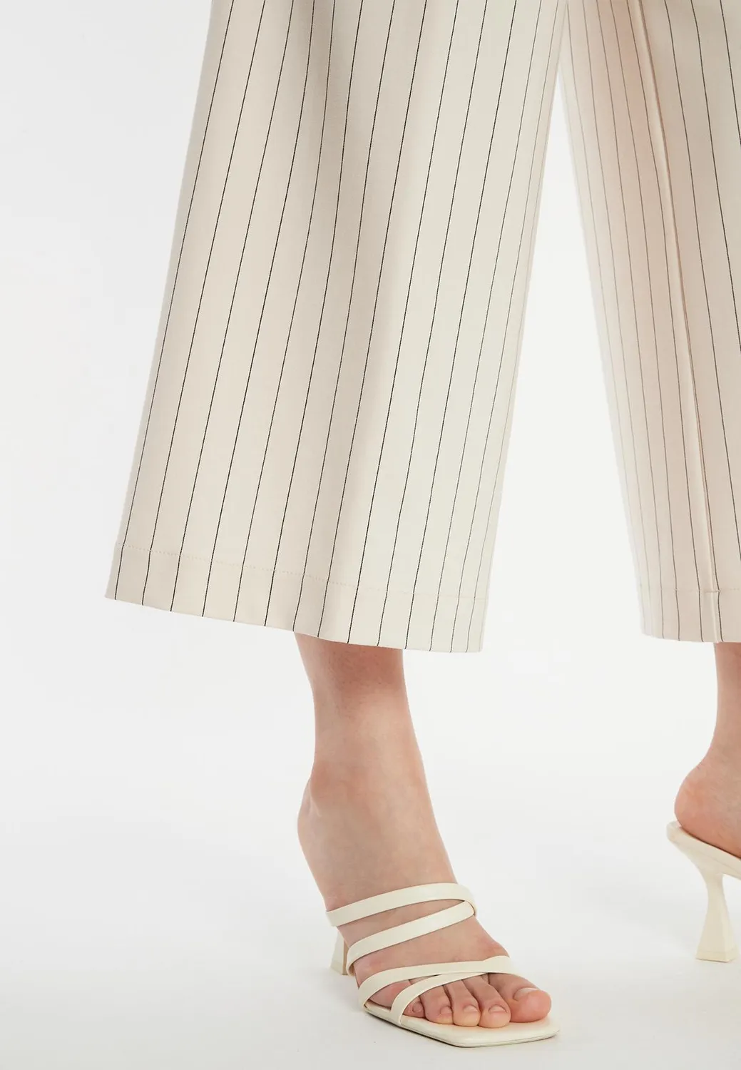 Ana Alcazar Zasina pantaloni culotte ecru gessati