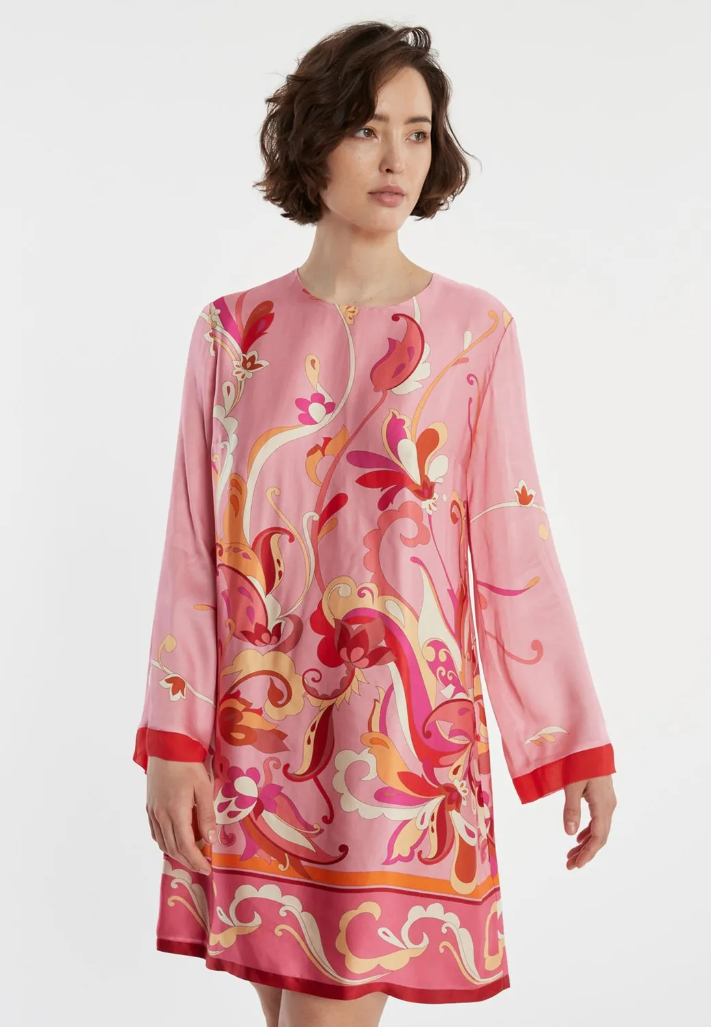 Ana Alcazar Zemara abito fantasia rosa