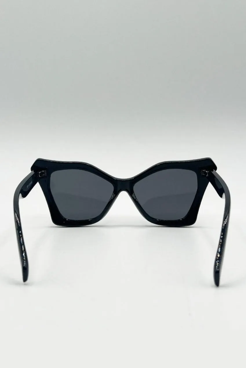SVNX Cat-Eye SG2510802 occhiali da sole neri oversize UV400