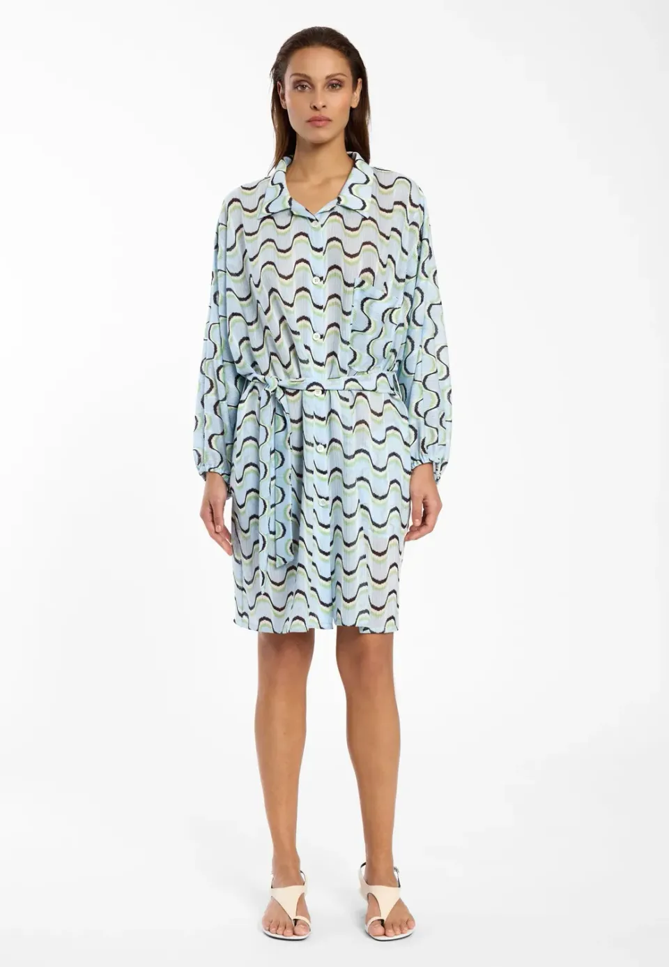 Ana Alcazar Dinis abito camicia corto azzurro onda