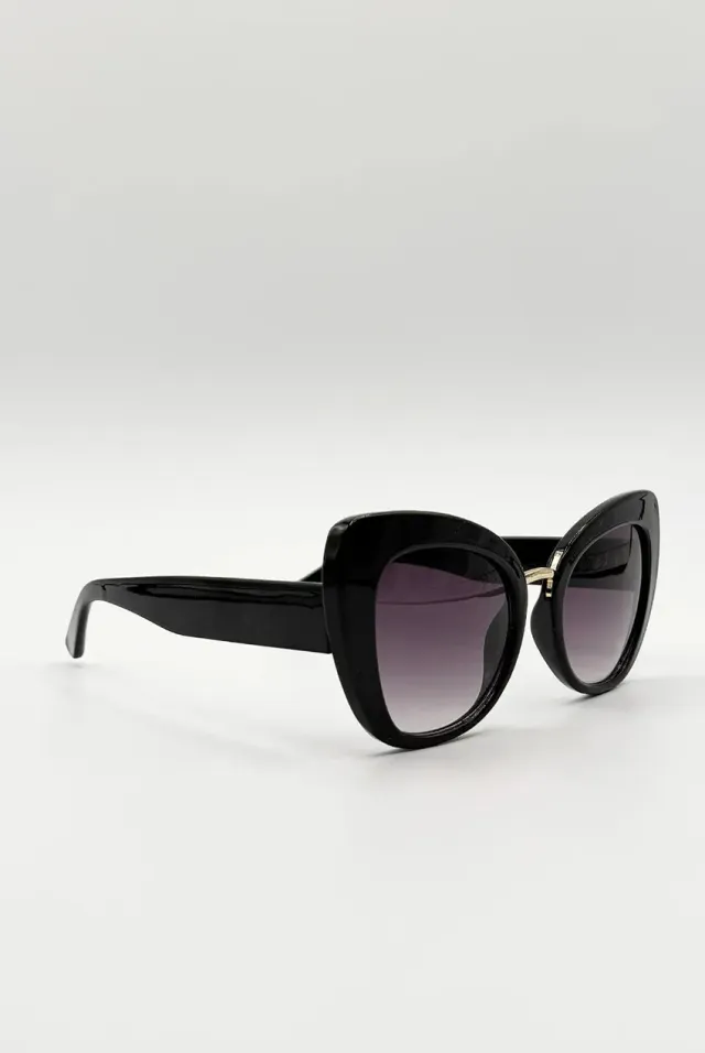 SVNX occhiali da sole cat-eye oversize neri