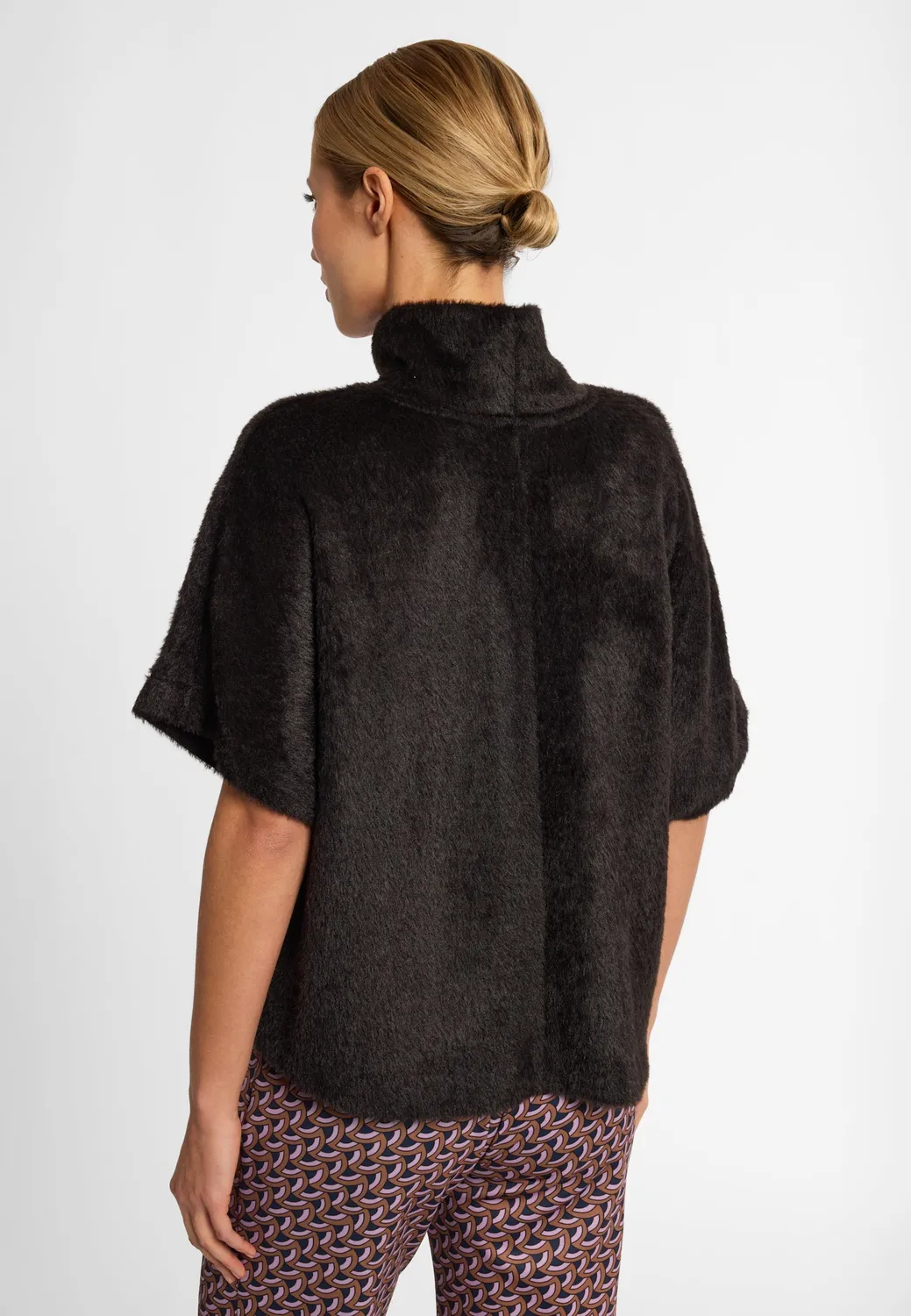 Ana Alcazar Enirys maglione peluche nero corto